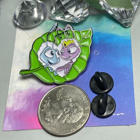 Bugs Life Lapel Pin Princess Anna Flick Leaf Badge Brooch Pin Jewelry - Picture 4 of 8